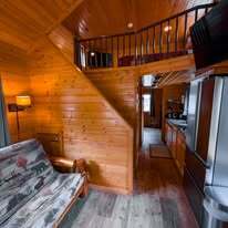 Image 8 for CABIN: RIVERFRONT DELUXE (Max:6)