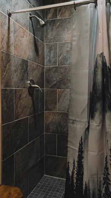 Image 11 for CABIN: RIVERFRONT RUSTIC (Max:4) Pet Friendly