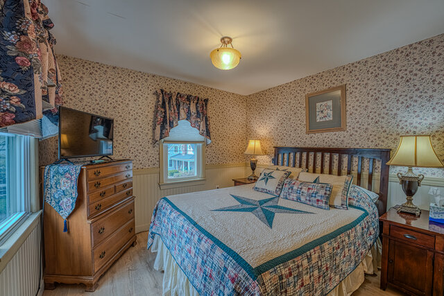 Image 1 for Greeley - Queen Bed (T)