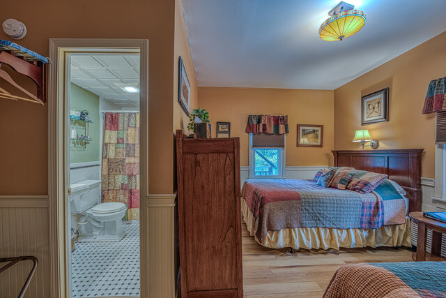 Image 2 for Moosilauke - Two Double Beds (T)