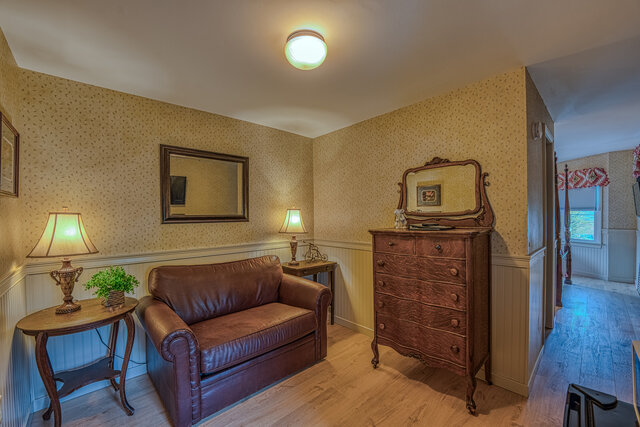 Image 2 for Zealand - Queen Bed (T)