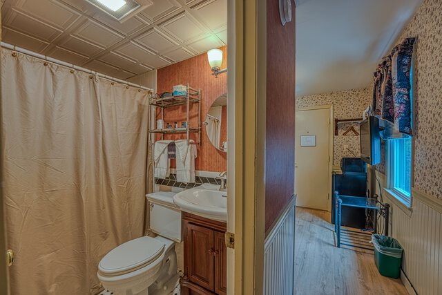 Image 3 for Greeley - Queen Bed (T)