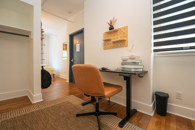 Image 13 for 1B Lamartine Chelsea