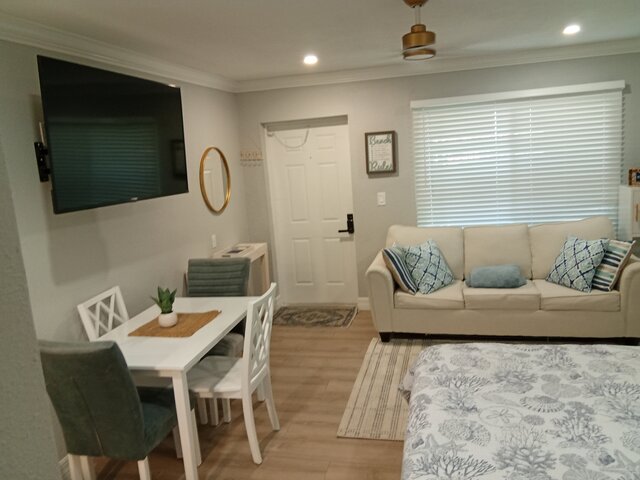 Image 2 for 102 Modern Sleek Bayside Condo (Ground Floor/Studio)