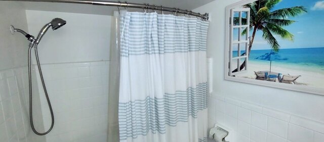 Image 3 for 109 Beach House Deluxe (2nd Floor)