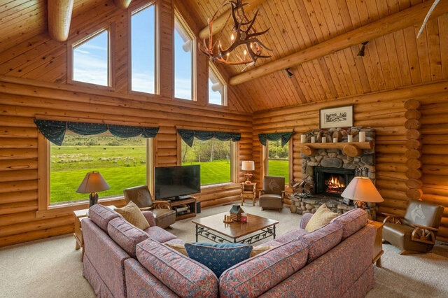 Image 2 for Eagle Lodge