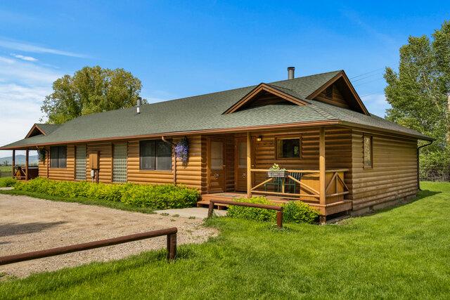 Image 1 for Mountainside II Deluxe Cabins