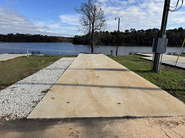 Image 3 for RV 11  Lakefront Back-In