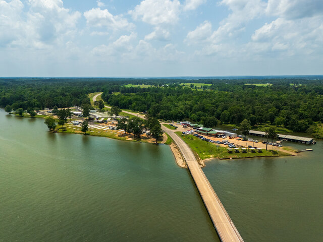 Image 2 for W 22) Lrg- Wet slip -Boat #22