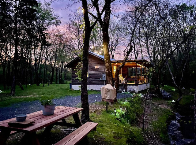 Image 1 for Lil' Rustic with Hot Tub