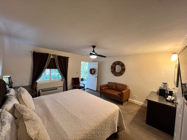 Image 4 for 26) The Buckeye Room