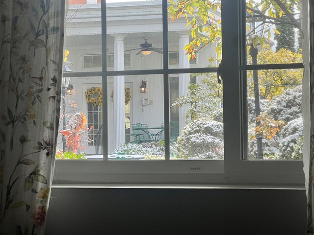 Image 1 for 28) The Hawthorn Room