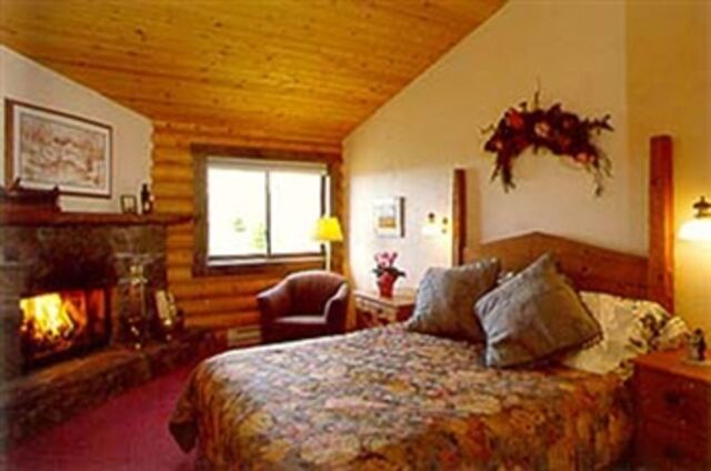 Image 1 for Mountain Room