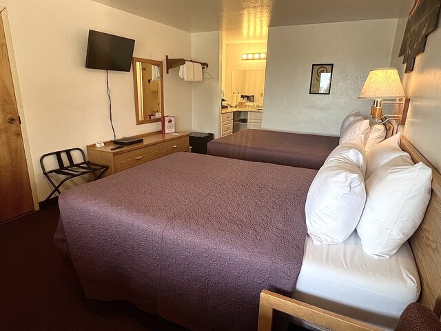 Image 5 for 201 Madison Valley Room (2Q)