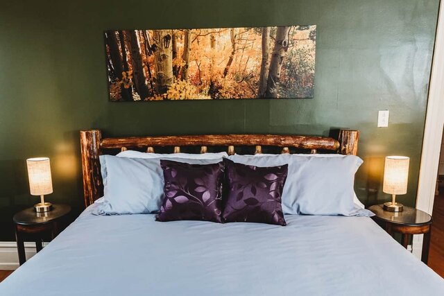 Image 1 for Sierra Room