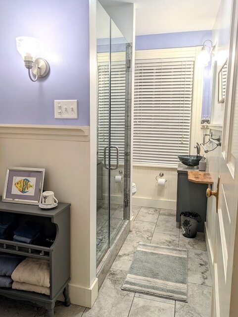 Image 12 for Coastal Room