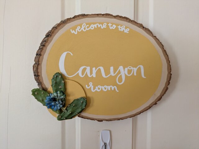 Image 3 for Canyon Room