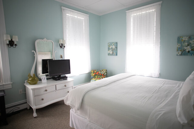 Image 1 for 04) Premium King