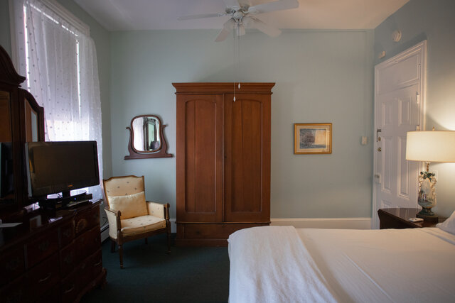 Image 5 for 14) Premium King