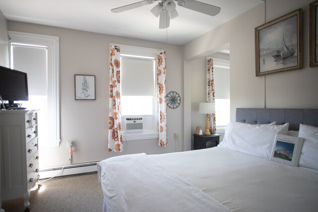 Image 4 for 27) Premium King