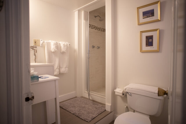 Image 4 for 23) Cozy Twin