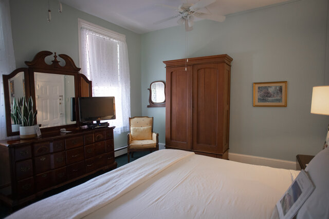 Image 4 for 14) Premium King