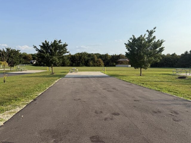 Image 2 for RV-58 RV Nightly Back-in