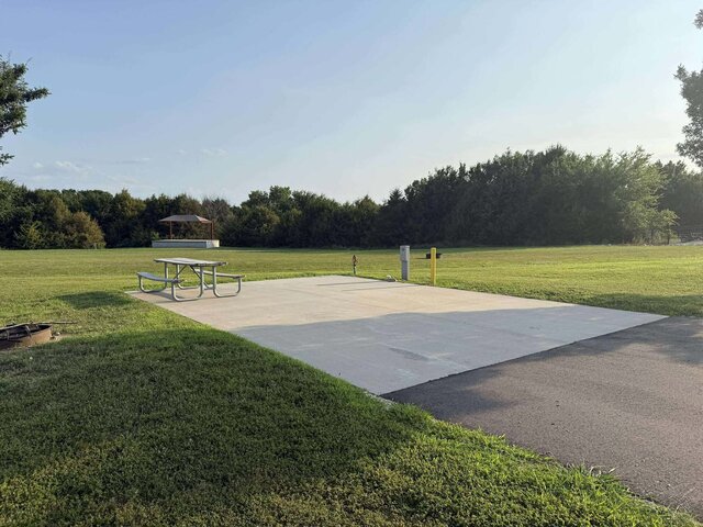 Image 1 for RV-59 RV Nightly Back-in