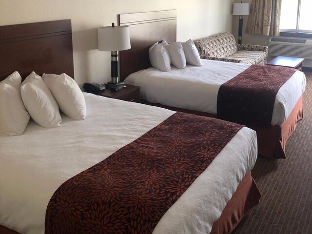 Image 5 for Two Bed Queen Standard Rooms