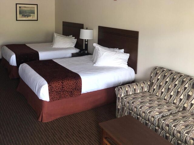 Image 3 for Two Bed Queen Standard Rooms