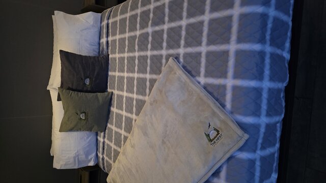 Image 3 for Deluxe Mountain Views