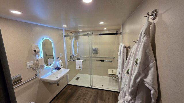 Image 13 for Accessible Deluxe Mountain Views