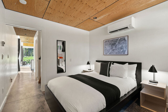 Image 3 for The Two Medicine