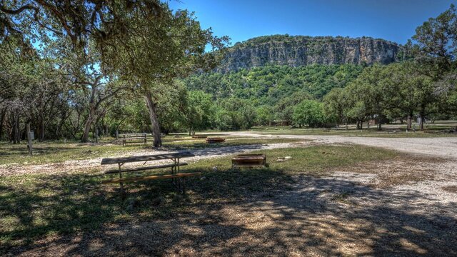 Image 3 for RV -08 Full Hookup RV Site