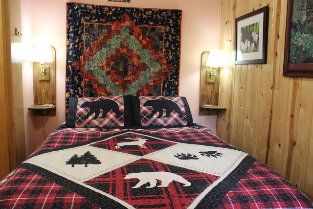 Image 13 for The Camas Room