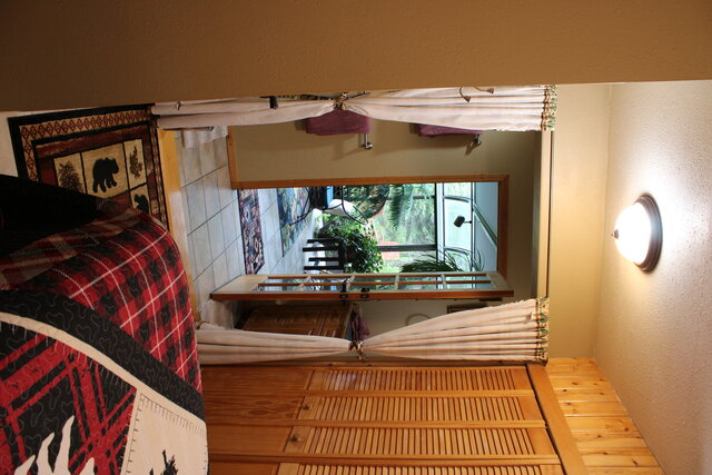 Image 7 for The Camas Room