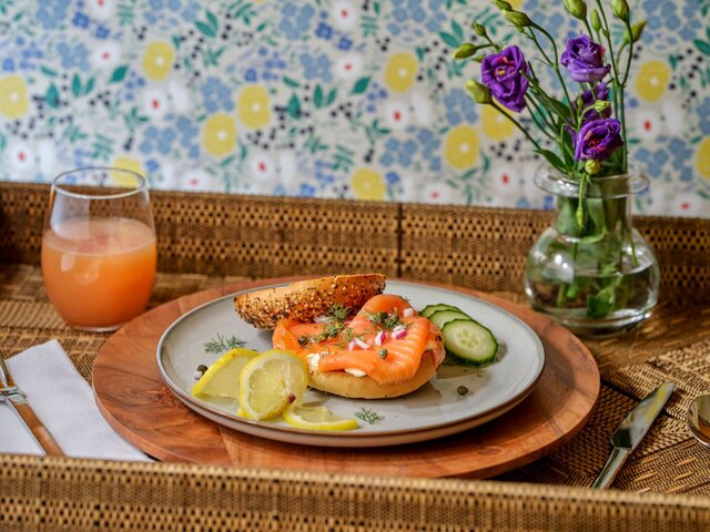 Image 11 for Cadillac Room