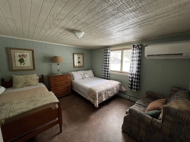 Image 3 for Suite #2