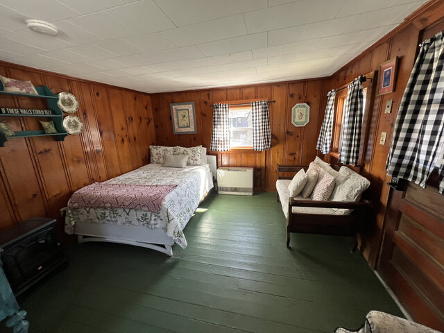 Image 3 for Cabin #5