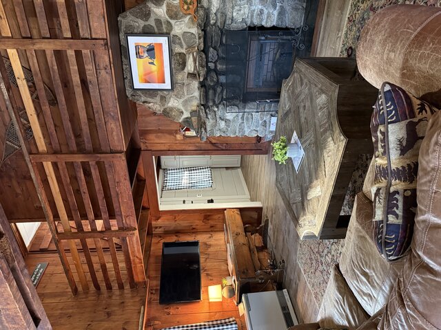 Image 6 for Lodge Lakehouse