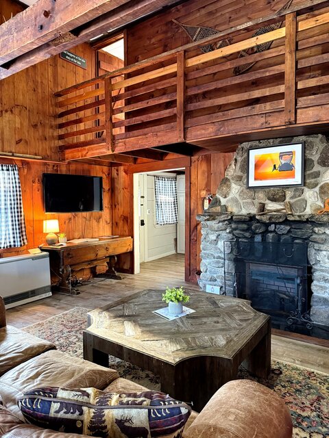 Image 8 for Lodge Lakehouse