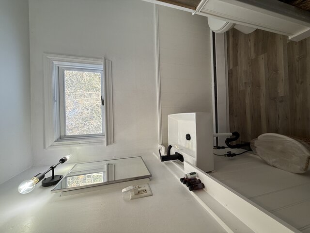 Image 9 for Suite #2