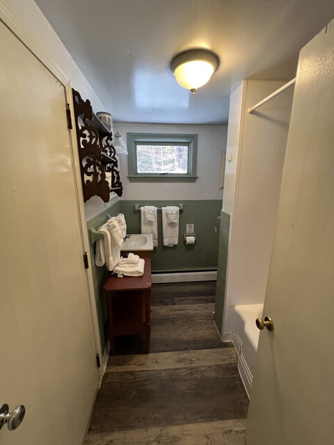 Image 7 for Suite #8