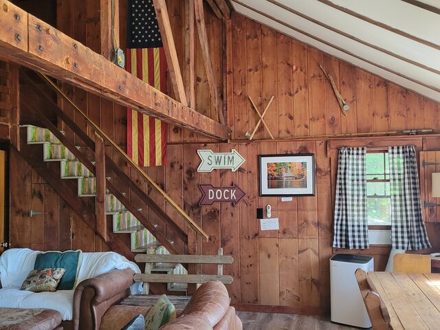 Image 1 for Lodge Lakehouse