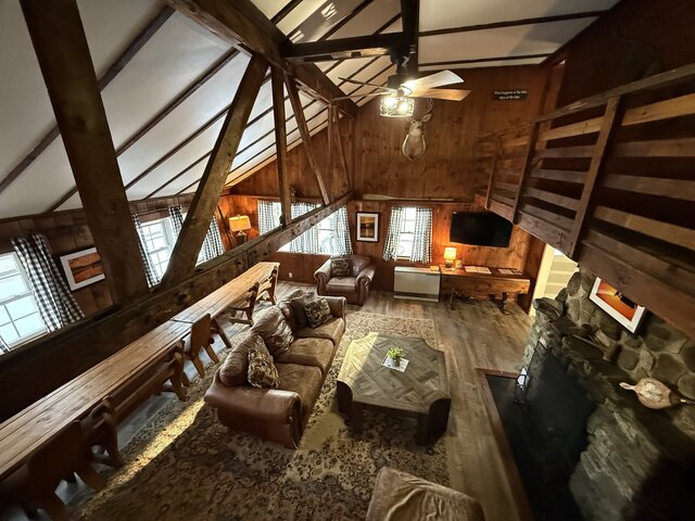 Image 2 for Lodge Lakehouse