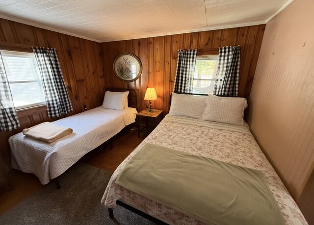 Image 11 for Cabin #3