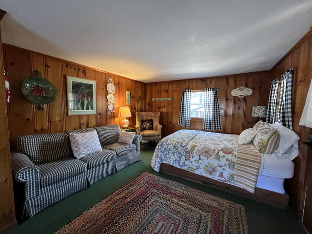 Image 3 for Cabin #7