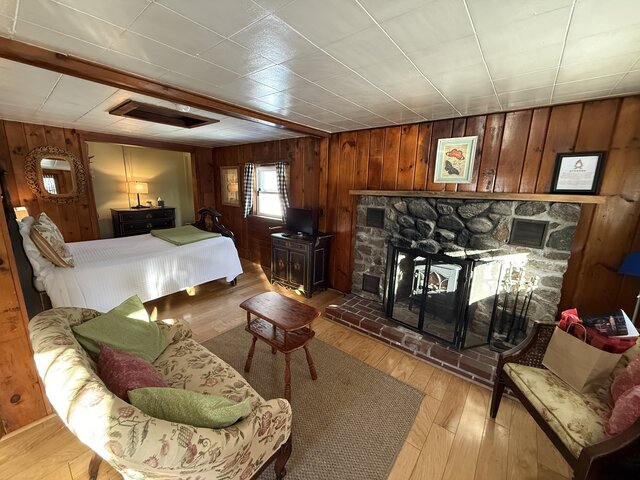 Image 8 for Cabin # 6