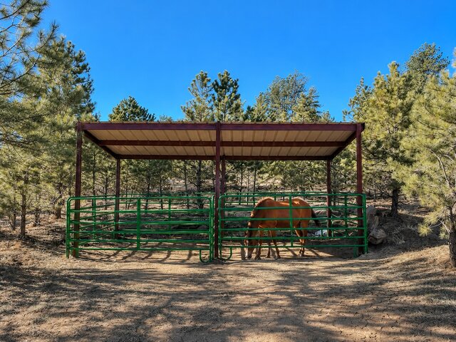 Image 2 for #9 RV or Horse site 56'  rigs  FULL HOOK UP