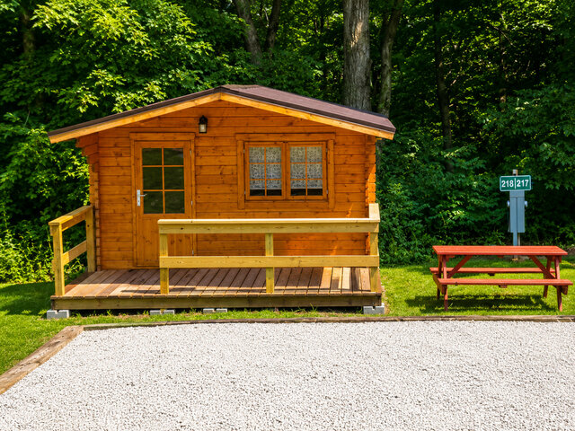Image 1 for 218) Highlands Comfort Cabin 218